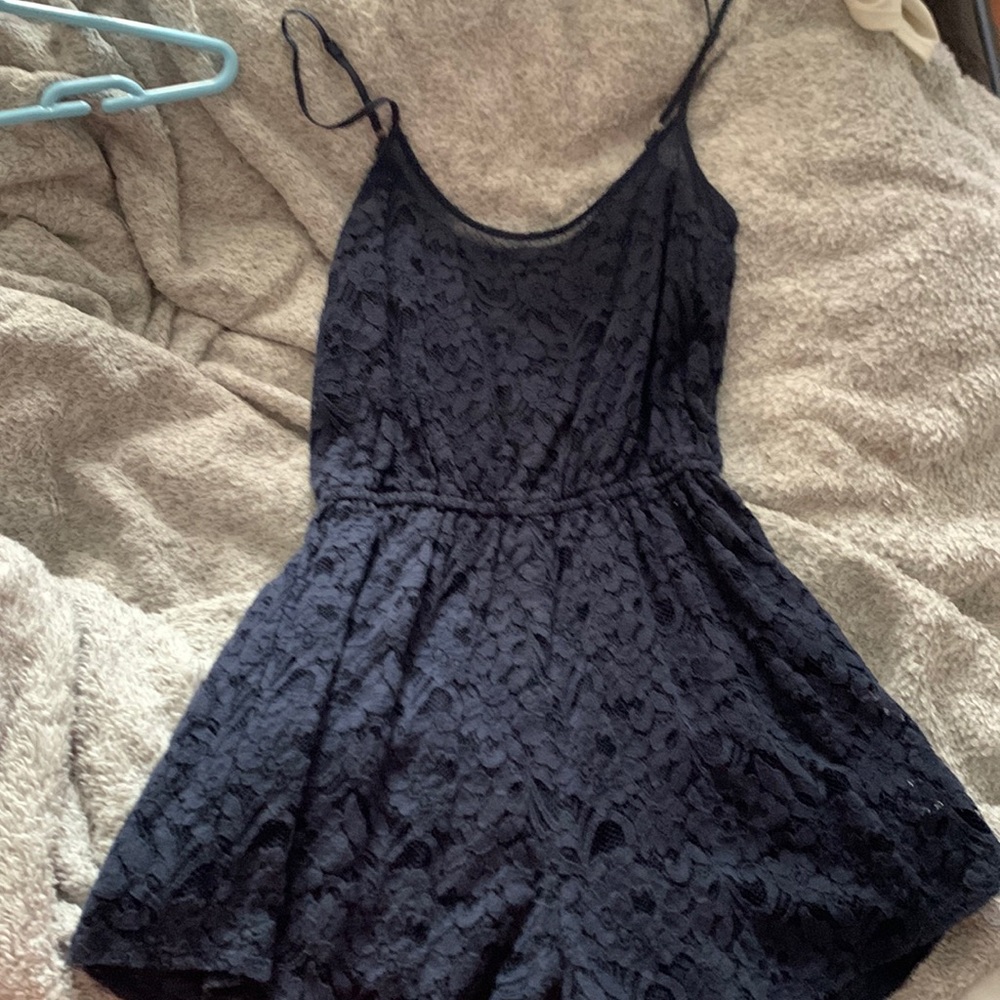 hollister dark navy blue floral romper
